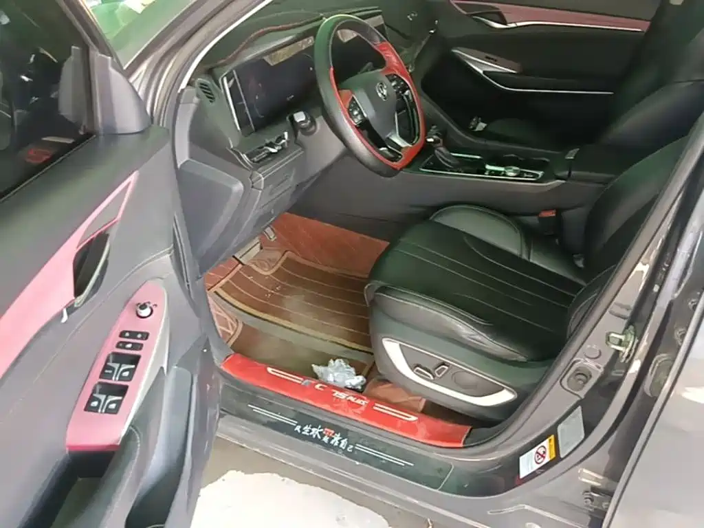 Changan CS75PLUS 2020 — фото 12