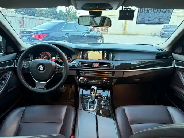 BMW 5 Series 2016