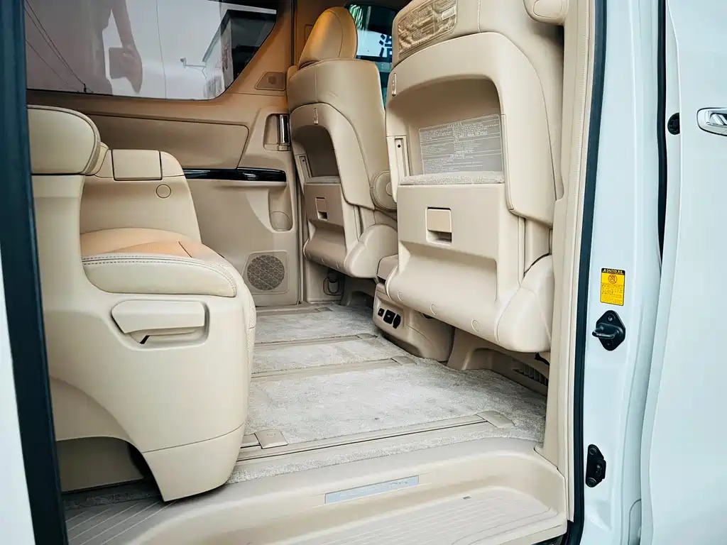 Toyota Alphard 2013 — фото 16