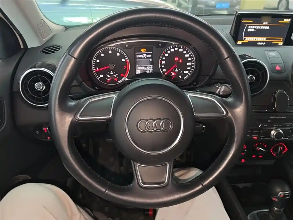 Audi A1 2019 — фото 11