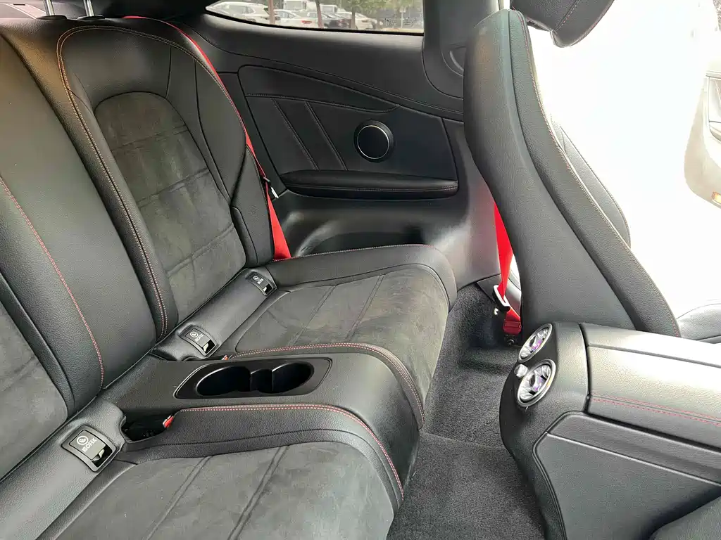 Mercedes-Benz C-Class 2021