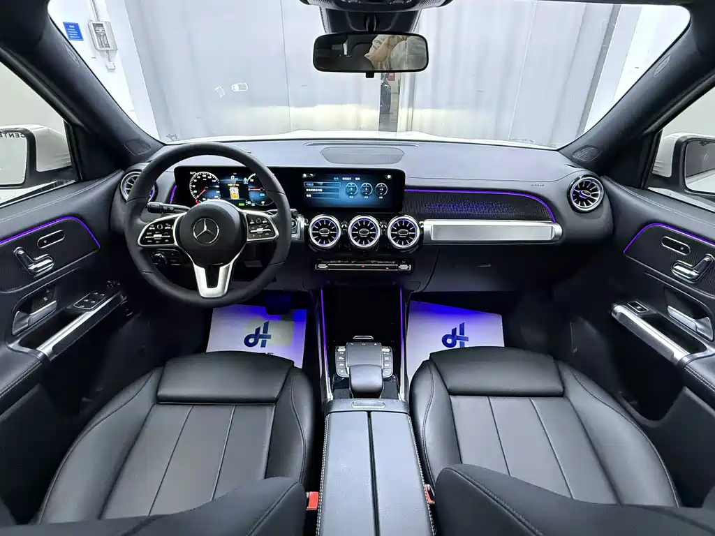 Mercedes-Benz EQB 2023