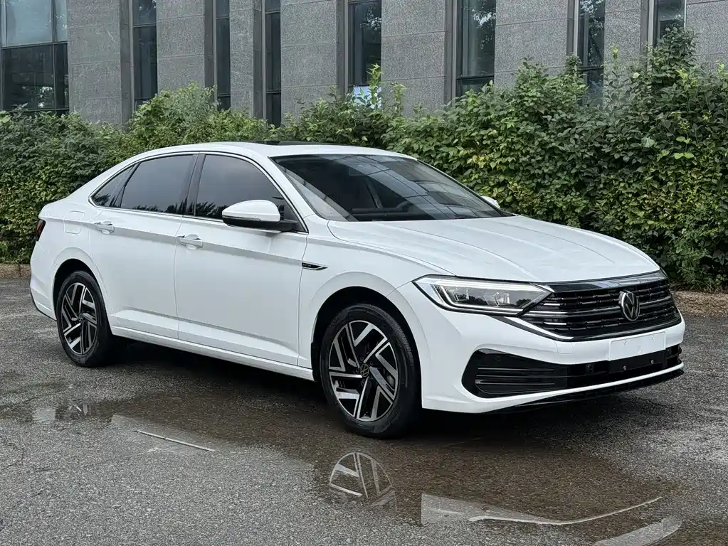 Volkswagen Sagitar 2023