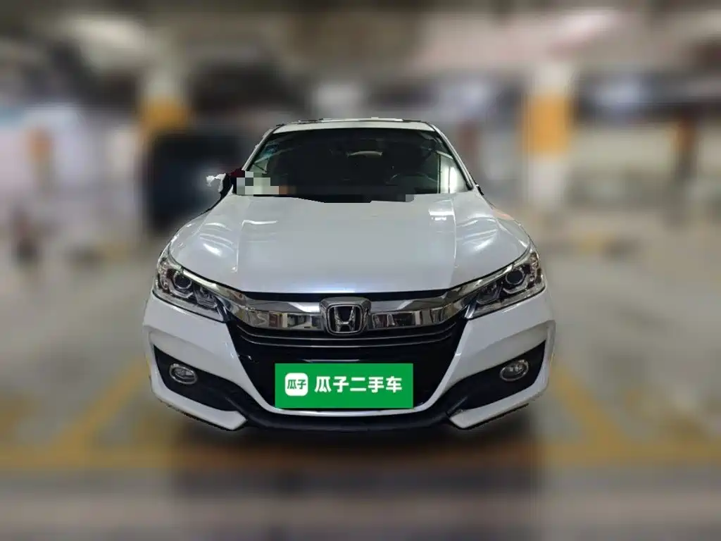 Honda Accord 2017 — фото 24