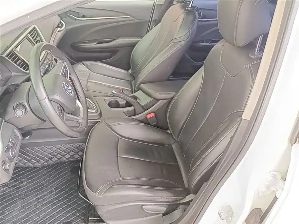 Buick Excelle 2019 — фото 15