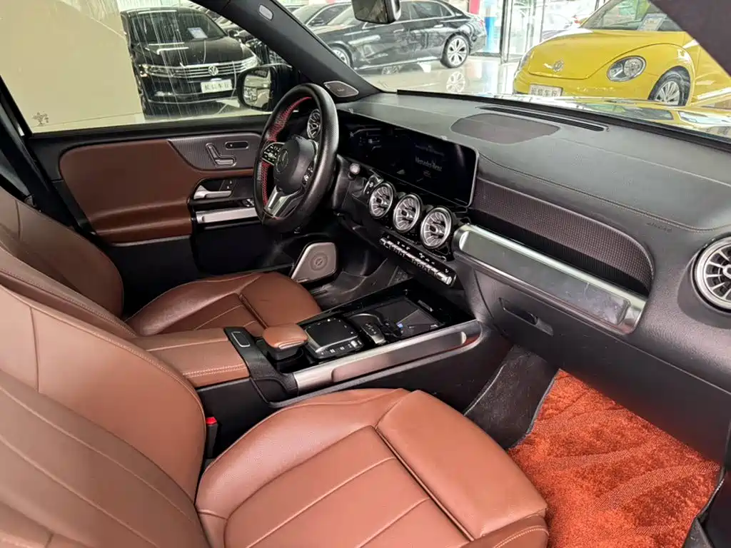Mercedes-Benz GLB 2020 — фото 14