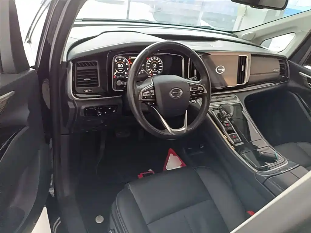 GAC Motor Trumpchi M8 2023 — фото 10