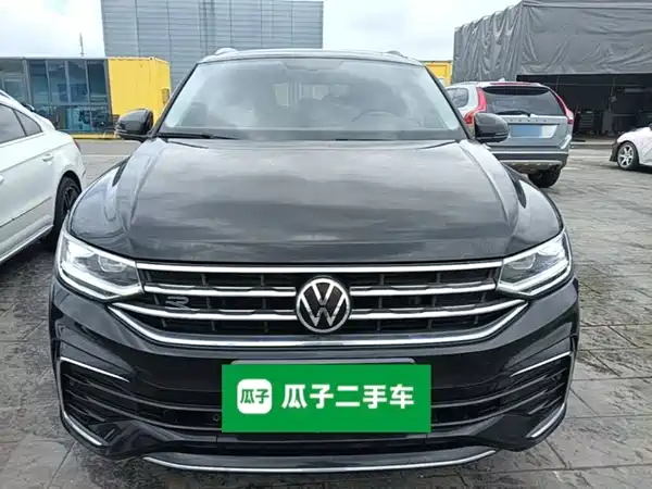 Volkswagen Tiguanx 2021