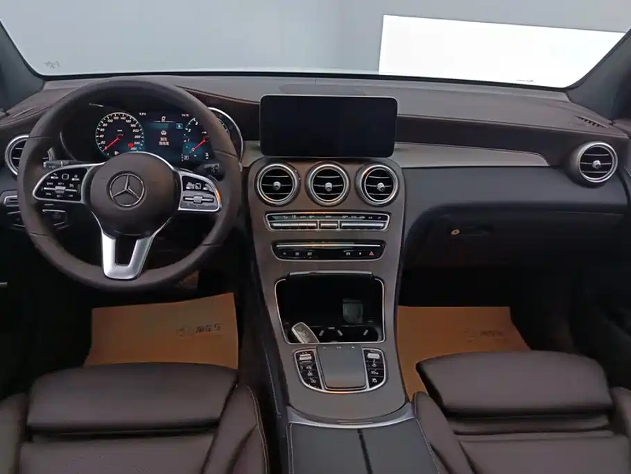 Mercedes-Benz GLC 2022 — фото 12