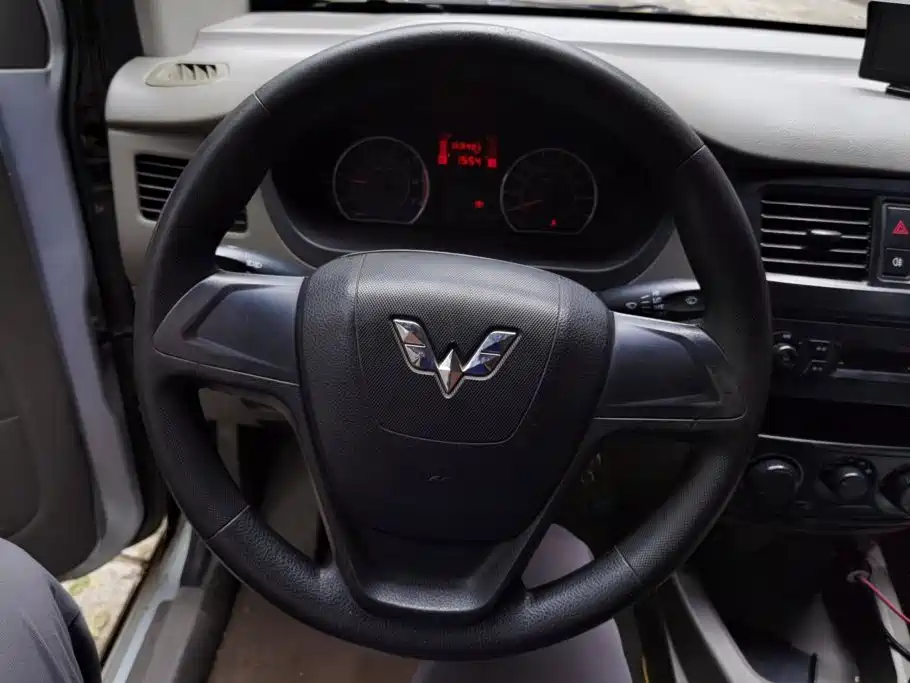 Wuling Rongguang V 2017 — фото 15