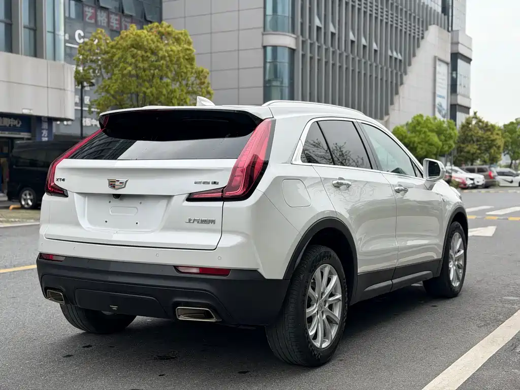 Cadillac XT4 2021 — фото 16