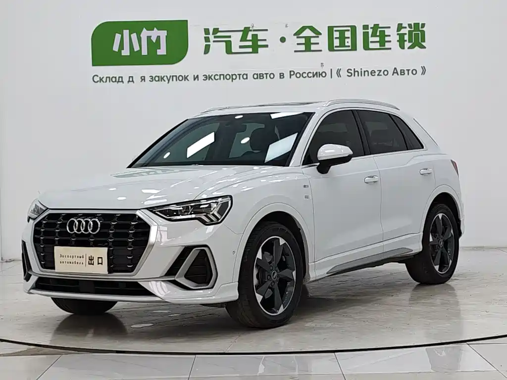 Audi Q3 2023 — фото 1