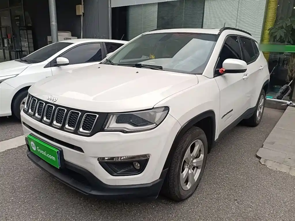 Jeep Compass 2018 — фото 2