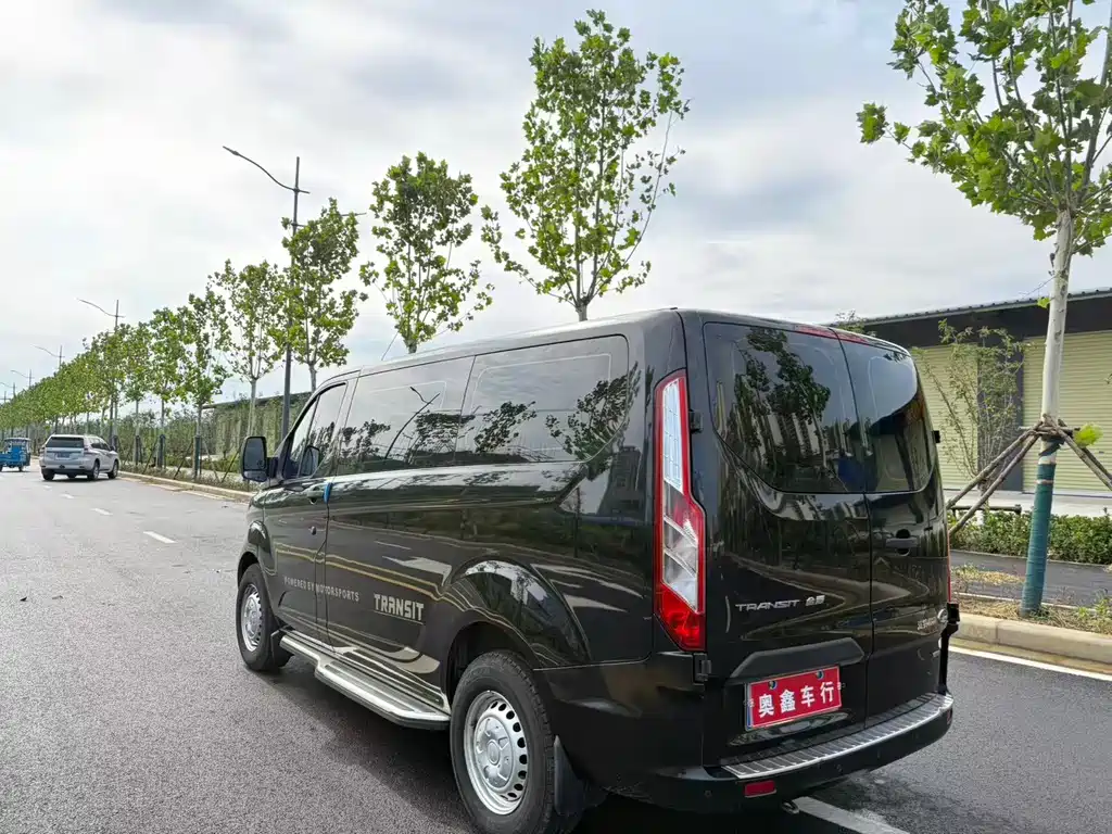 Ford Transit 2022 — фото 12