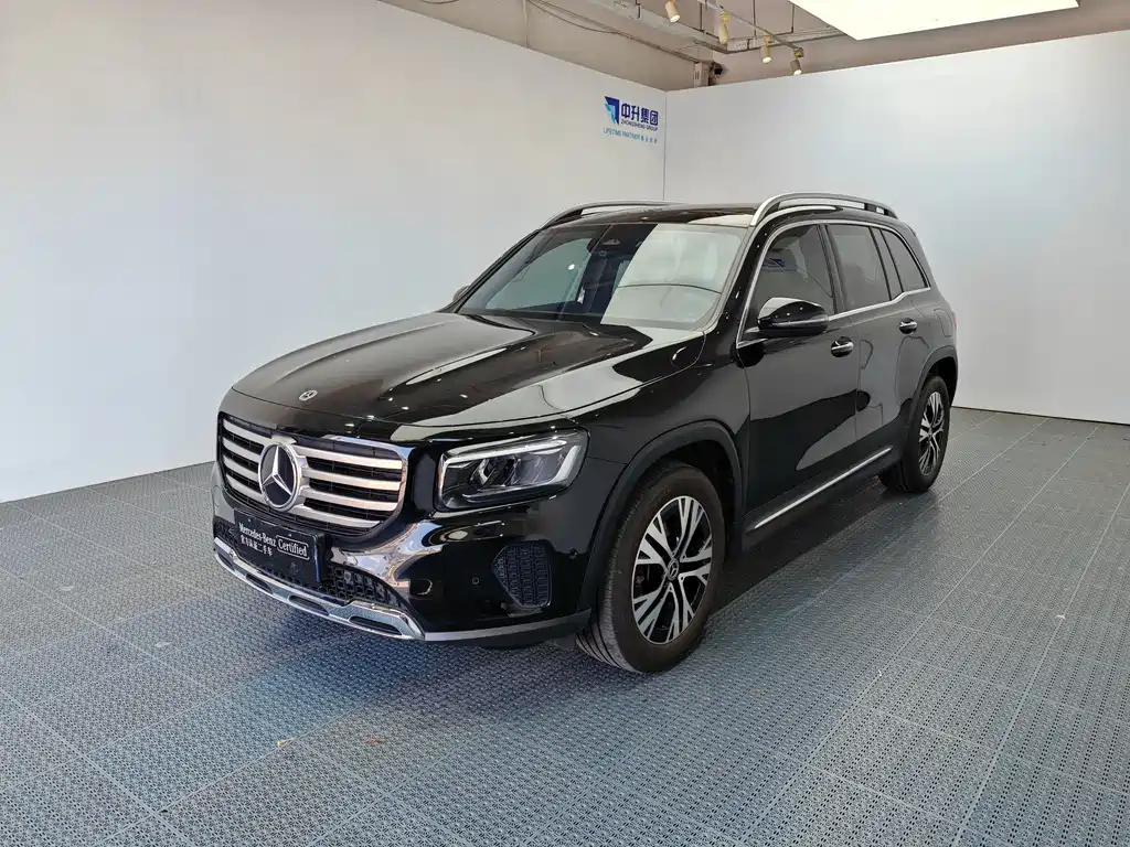 Mercedes-Benz GLB 2024
