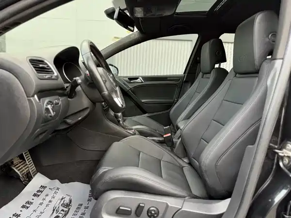 Volkswagen Golf GTI 2012