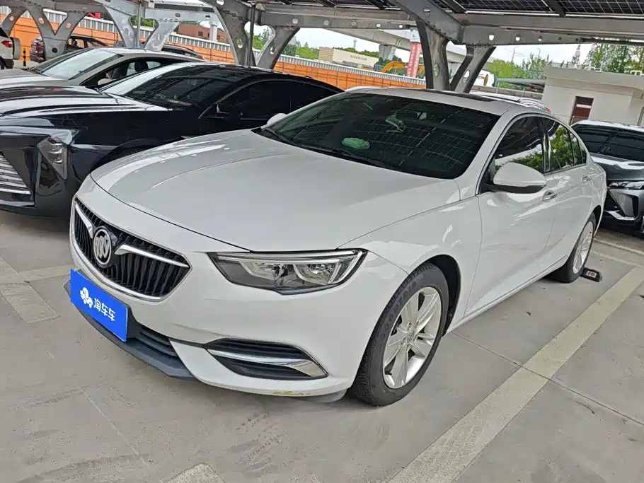 Buick Regal 2019 — фото 1