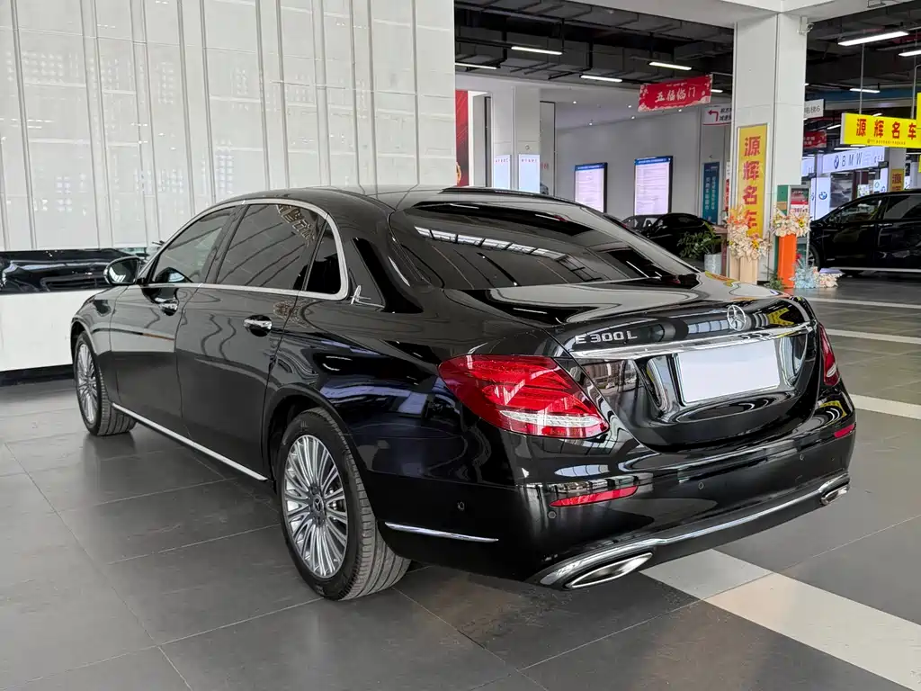 Mercedes-Benz E-Class 2020 — фото 11