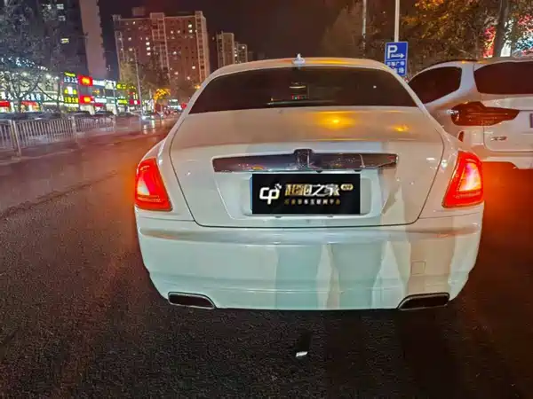 Rolls-Royce Ghost 2015