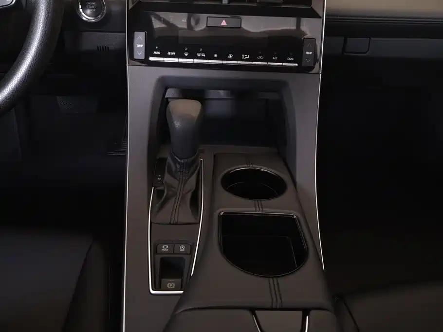 Toyota Avalon 2022 — фото 16