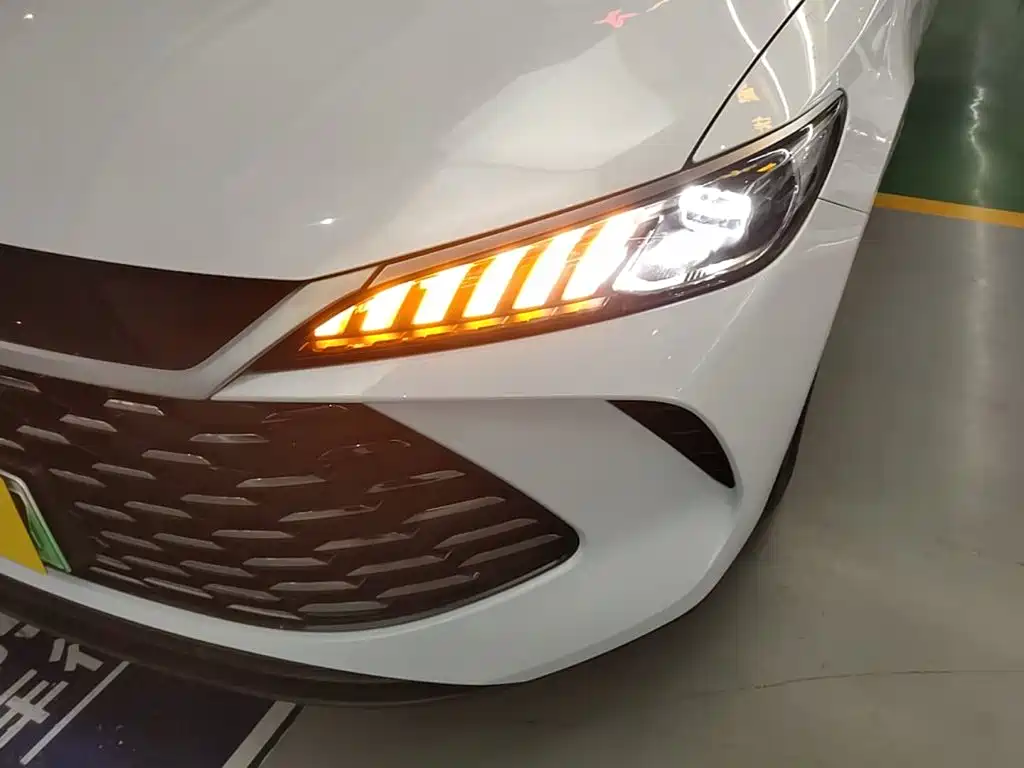 BYD Qin PLUS 2025 — фото 24