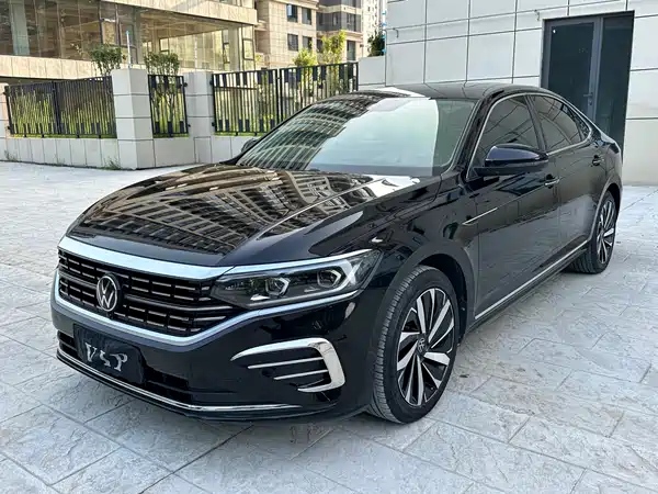 Volkswagen Passat 2023
