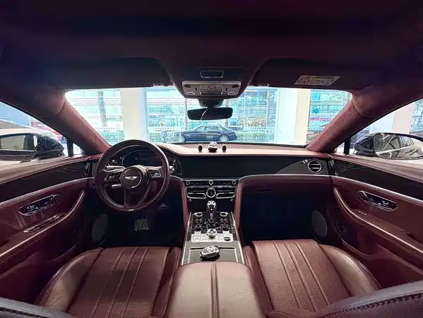 Bentley Flying Spur 2022