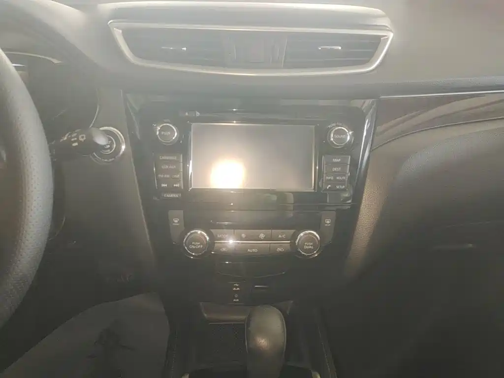 Nissan X-Trail 2015 — фото 13