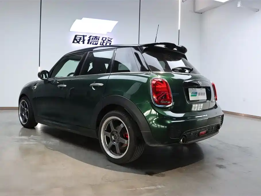 MINI MINI 2019