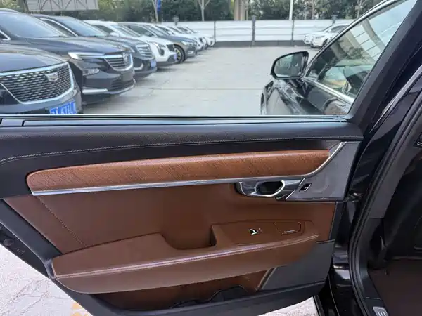 Volvo S90 2018