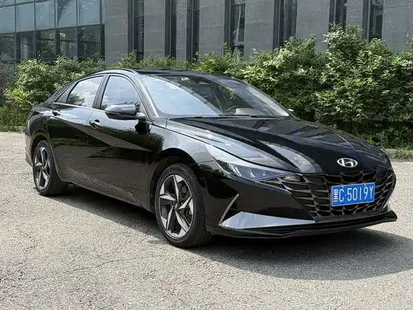 Hyundai Elantra 2023