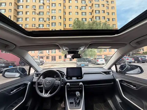 Toyota RAV4 2023