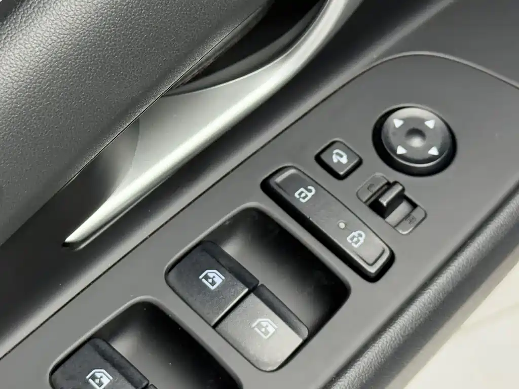 Hyundai Elantra 2022 — фото 20