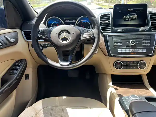 Mercedes-Benz GLE 2017
