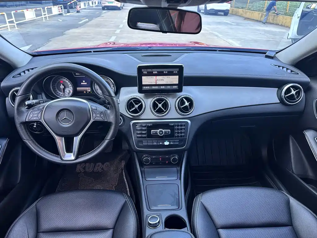 Mercedes-Benz GLA 2015 — фото 8