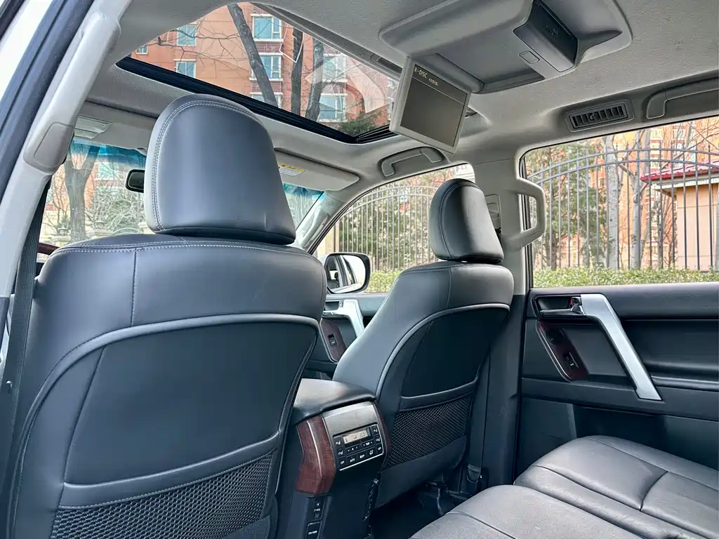 Toyota Prado 2017 — фото 14
