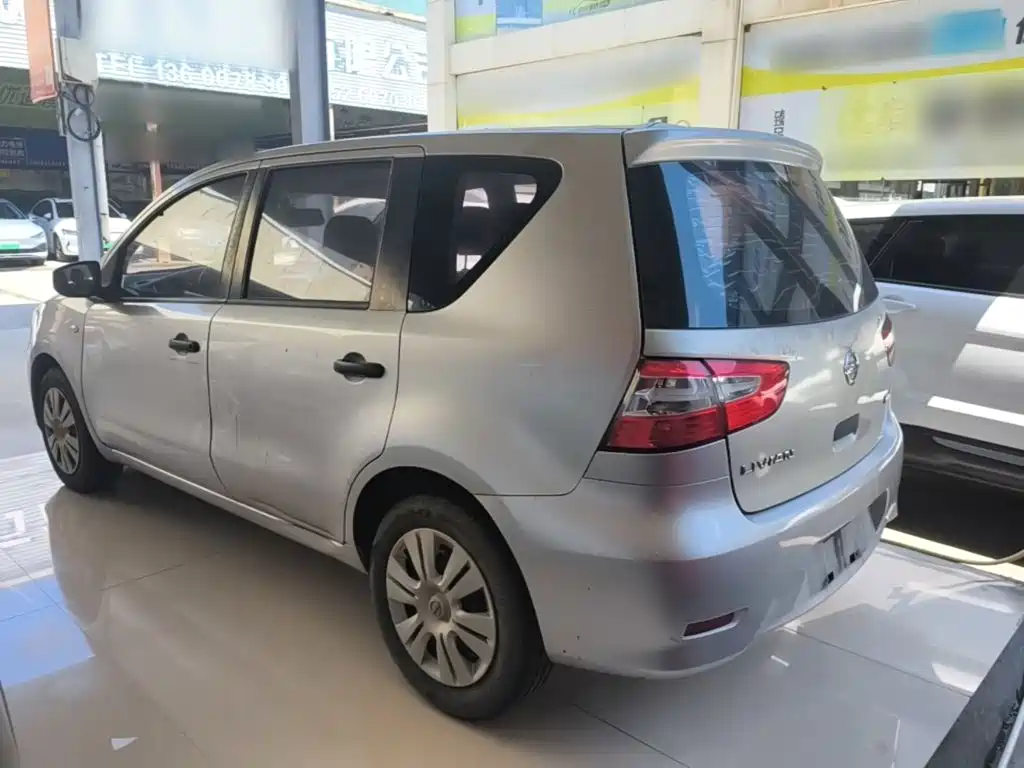 Nissan Livina 2018