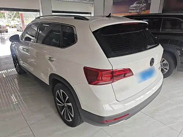Volkswagen Tharu 2020