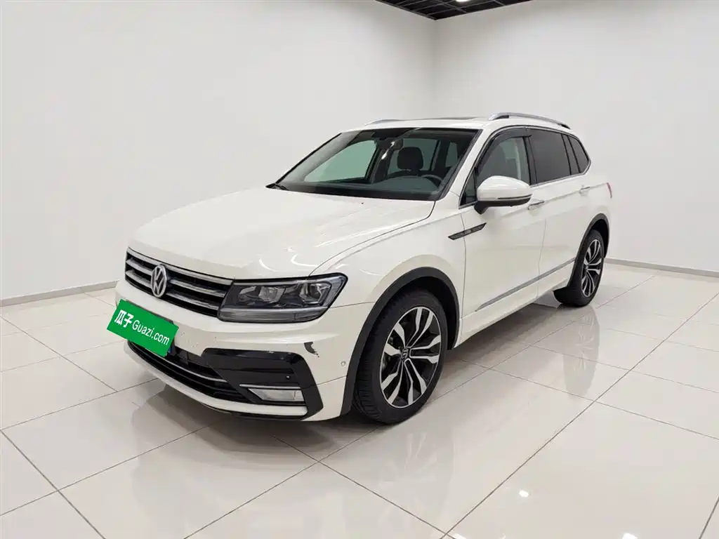 Volkswagen Tiguan L 2021 — фото 1