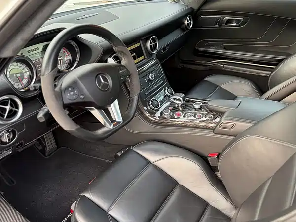 Mercedes-Benz Sls-Class AMG 2019