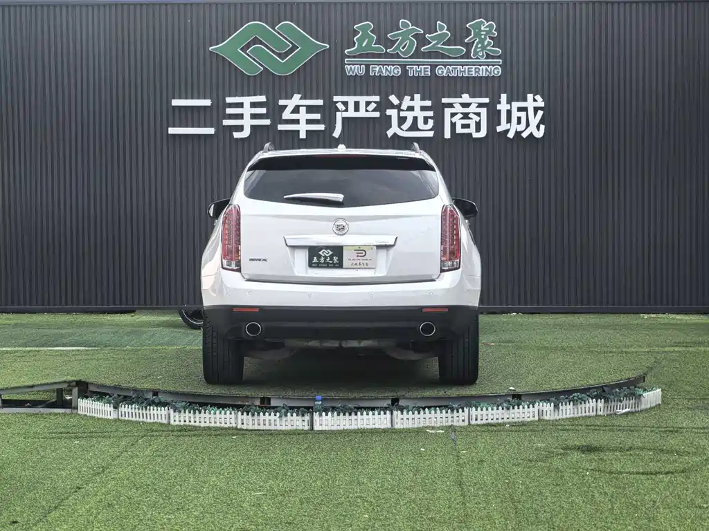 Cadillac SRX 2013 — фото 19