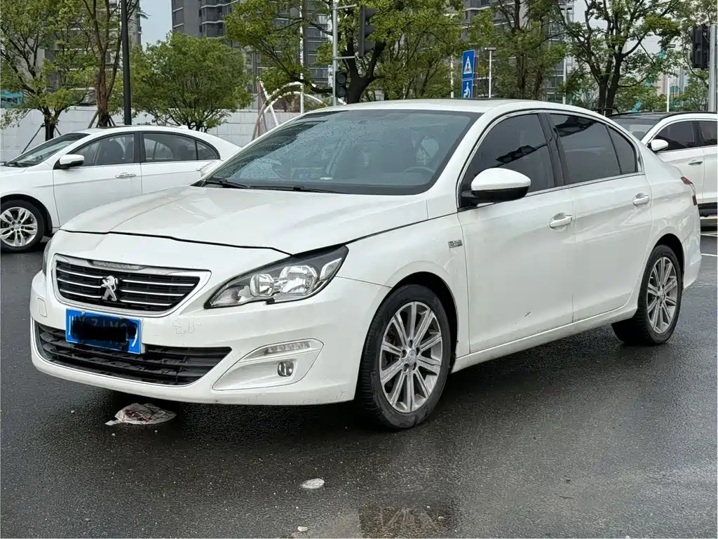 Peugeot 408 2015 — фото 1
