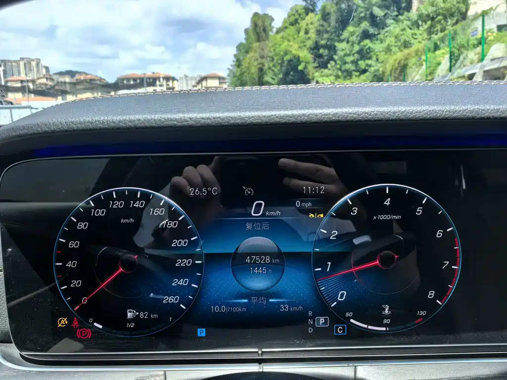 Mercedes-Benz E-Class 2023 — фото 11