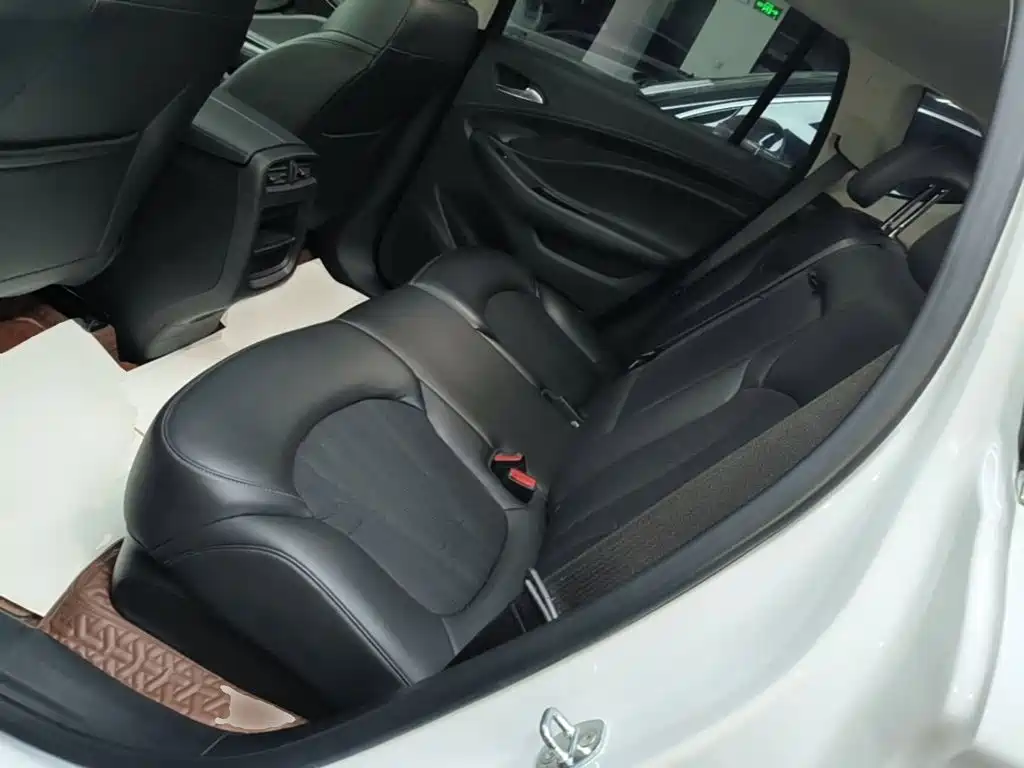 Buick Envision Plus 2021 — фото 17