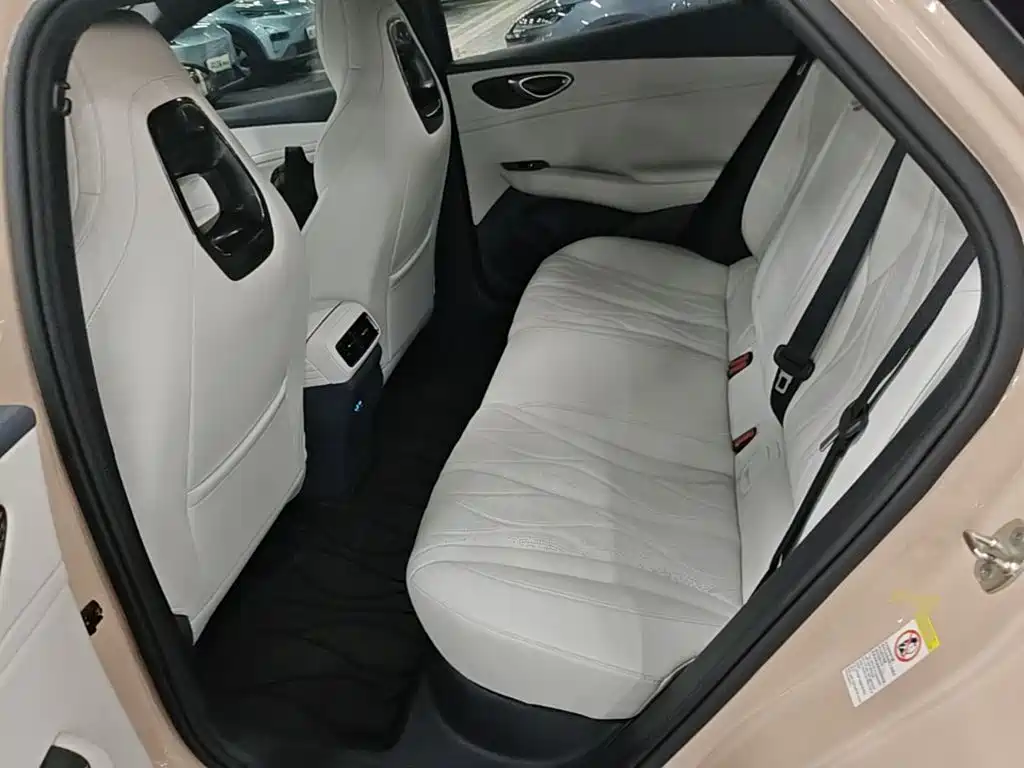 BYD Seal 06GT 2025 — фото 17