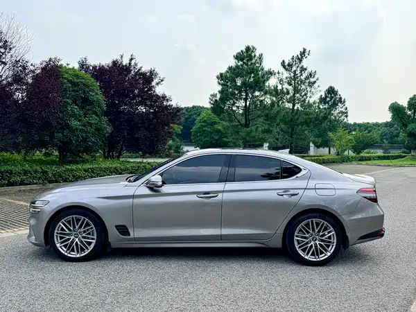 Genesis G70 2022