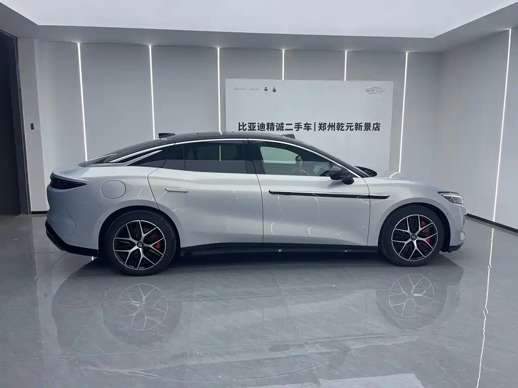 BYD Han L 2025 — фото 2