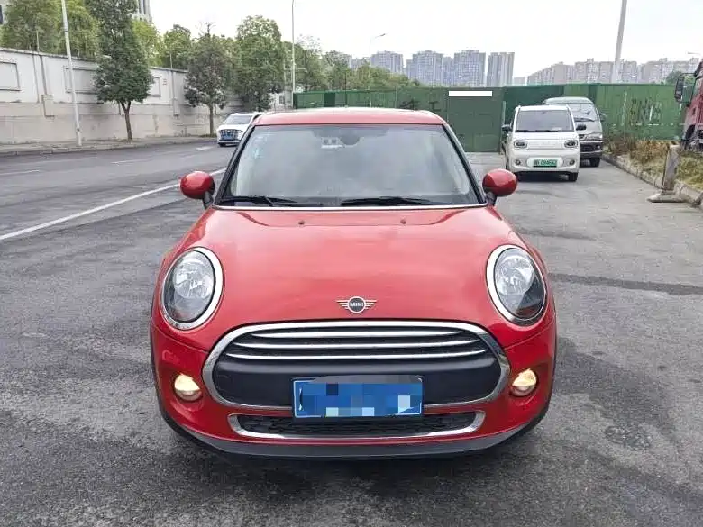 MINI MINI 2019
