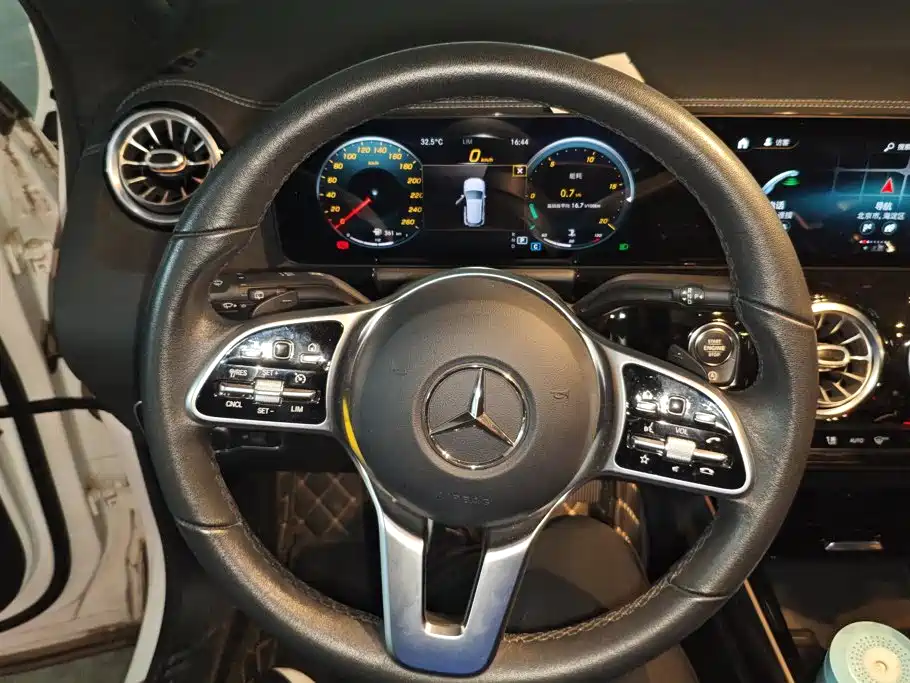 Mercedes-Benz GLA 2021 — фото 15
