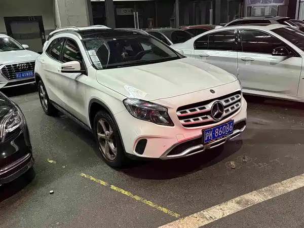 Mercedes-Benz GLA 2018